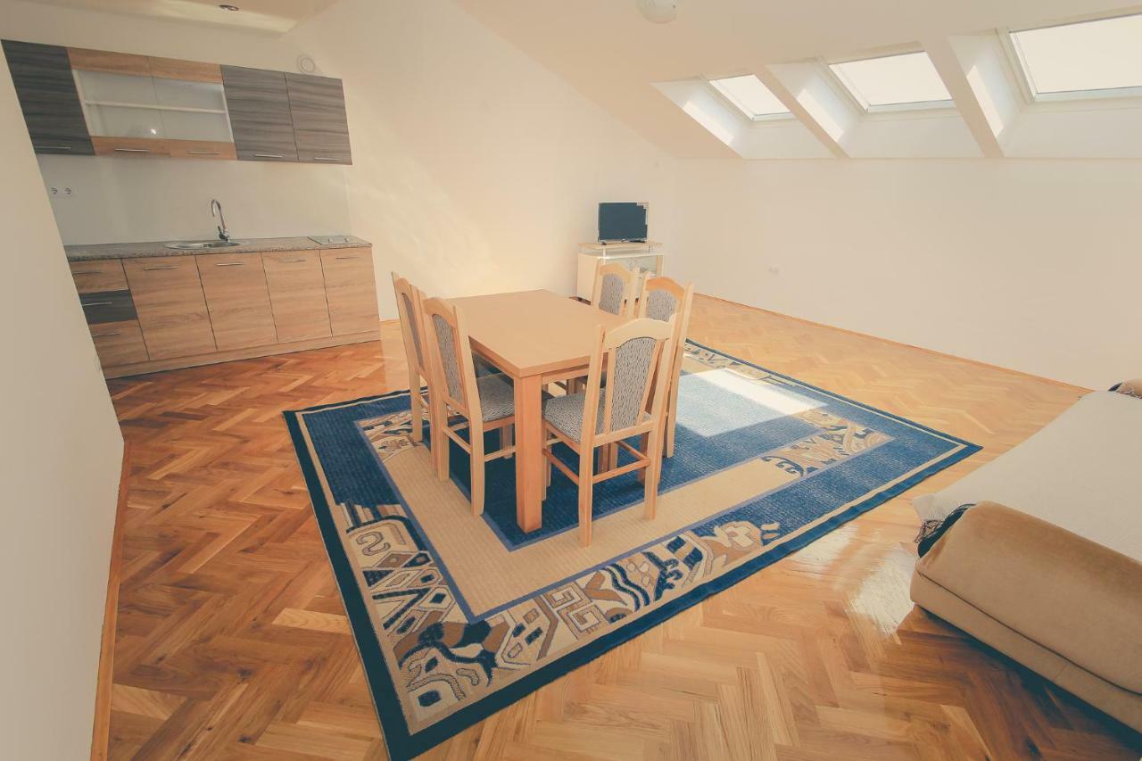 Apartmani Pranjic Kaštela Eksteriør bilde